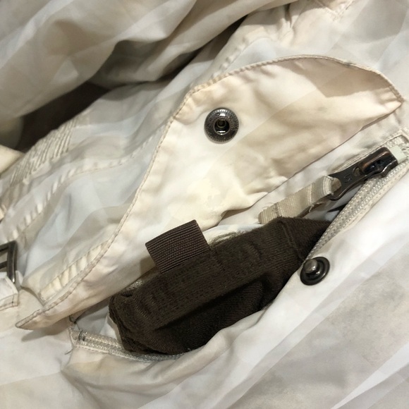 Stylish Beige Hooded Jacket - Picture 6 of 7